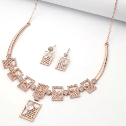 silver necklace product 2